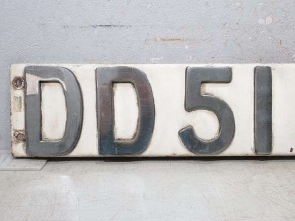 ブロックナンバー「DD51 1077」