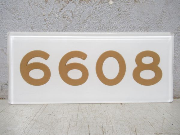 阪急「6608」