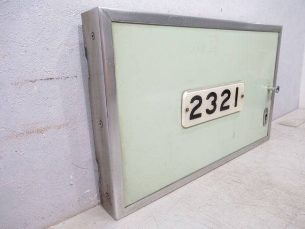 京阪「2321」点検蓋付き