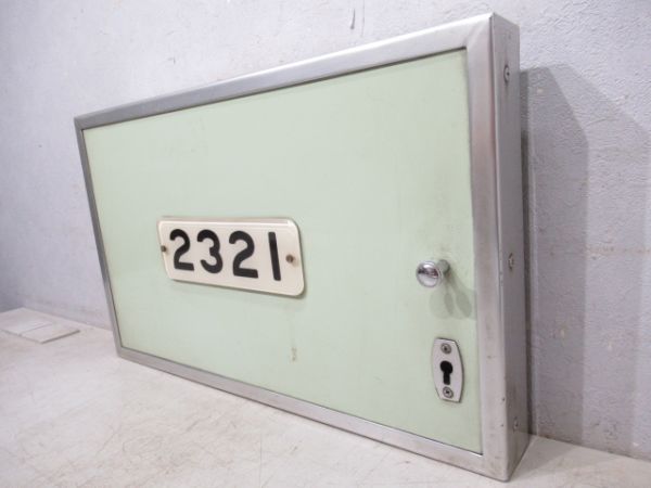 京阪「2321」点検蓋付き
