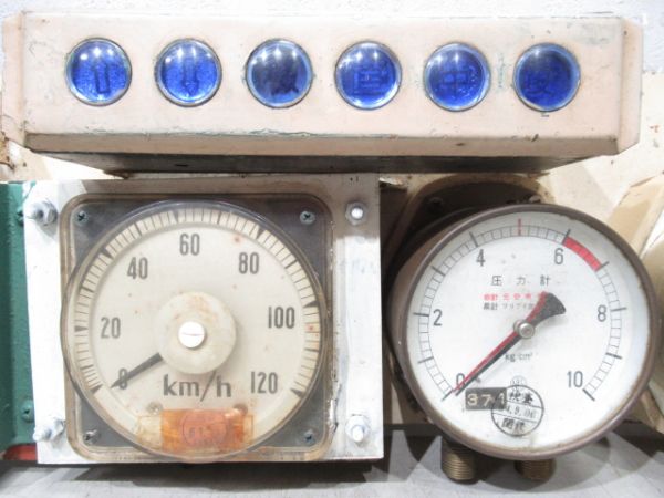 関東鉄道キハ20系・30系等メーターブロック 時計差し付き