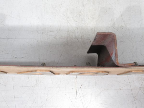 切抜板「サロ 481-61」