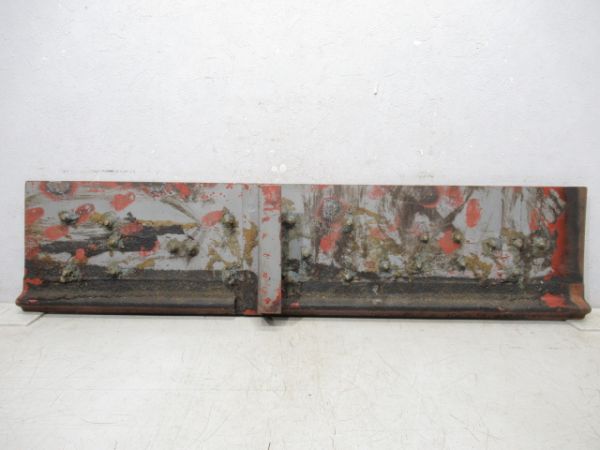 切抜板「サロ 481-61」