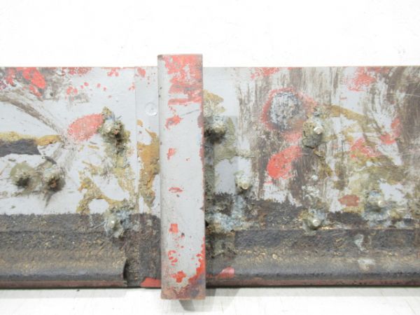 切抜板「サロ 481-61」