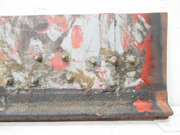 切抜板「サロ 481-61」