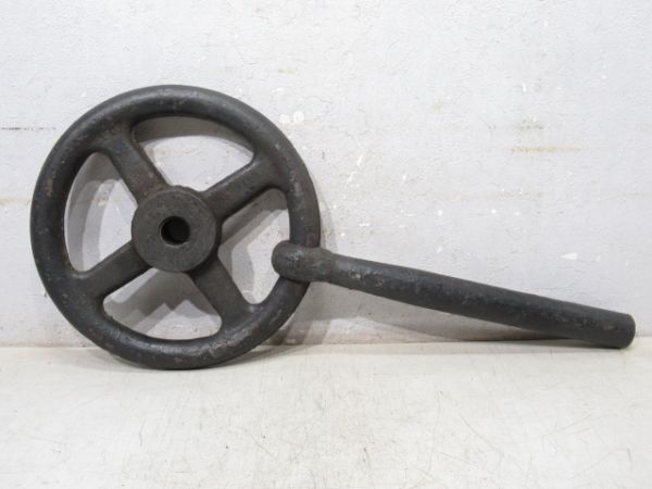 煙室扉ハンドル