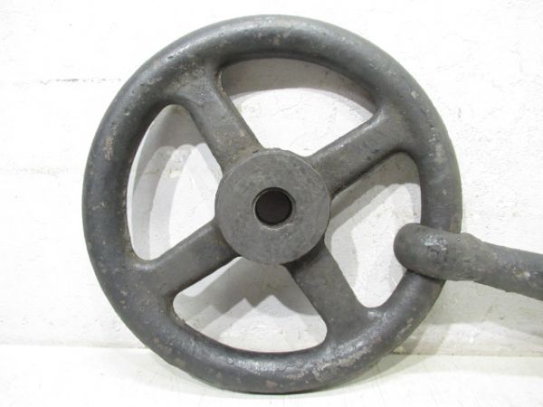 煙室扉ハンドル