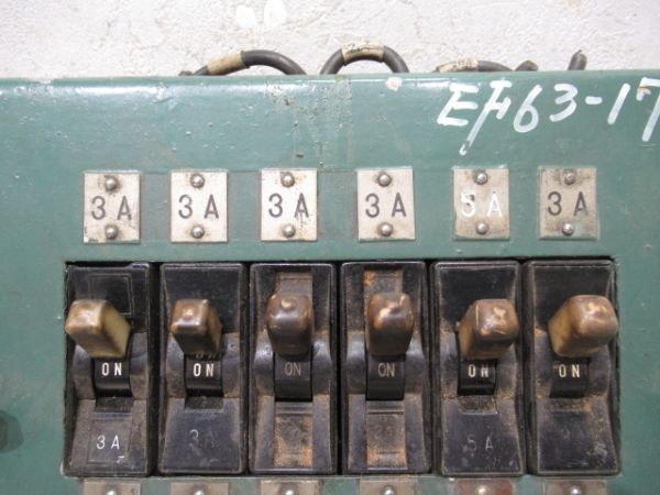 EF63-17 灯具スイッチ NFBカバー (証明書 付き)