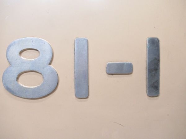 切抜板「クロ481-1」