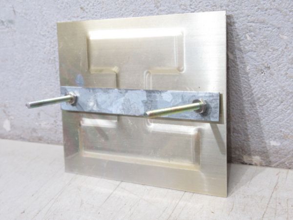 国鉄構内乗入タクシー表示板「工」