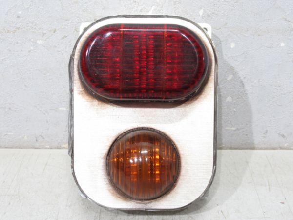 東京メトロ 03系 車側灯