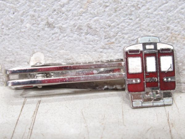 ネクタイピン　阪急6300系　前面